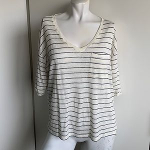 Cynthia Rowley 100% linen ivory short sleeve V-neck pocket shirt/blouse